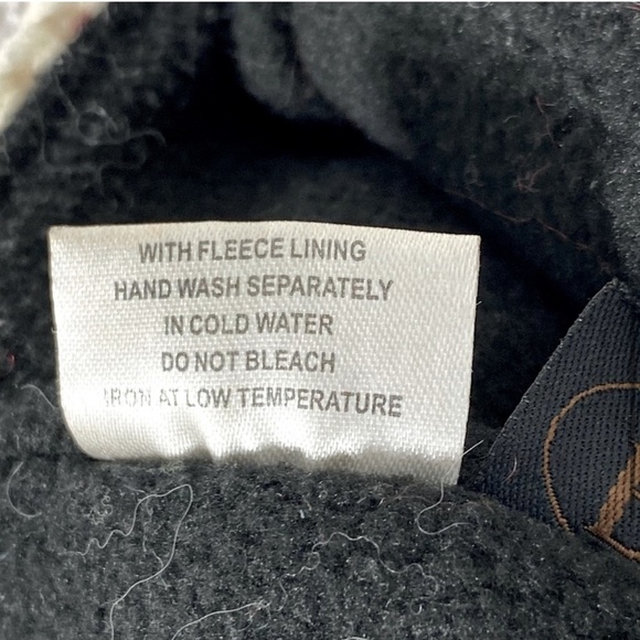 PSA Canada Burgundy Wool Inukshuk Knit Toque With Ear Flaps - Picture 7 of 12